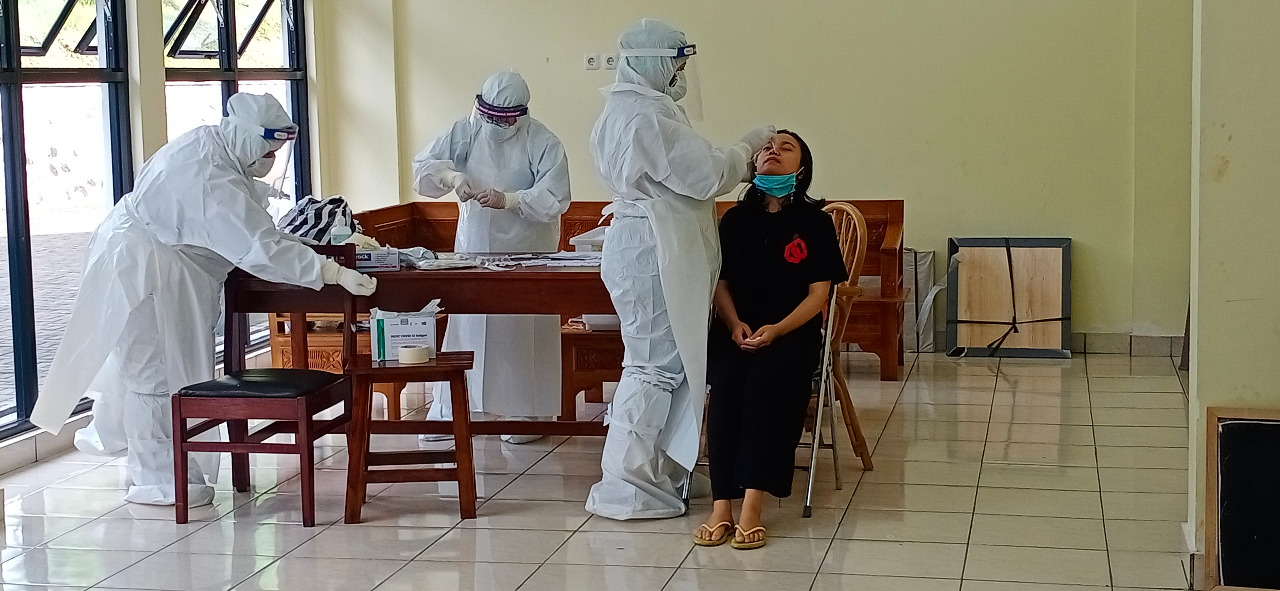 C11CD395-352E-4C5D-AF7B-96008390EA47