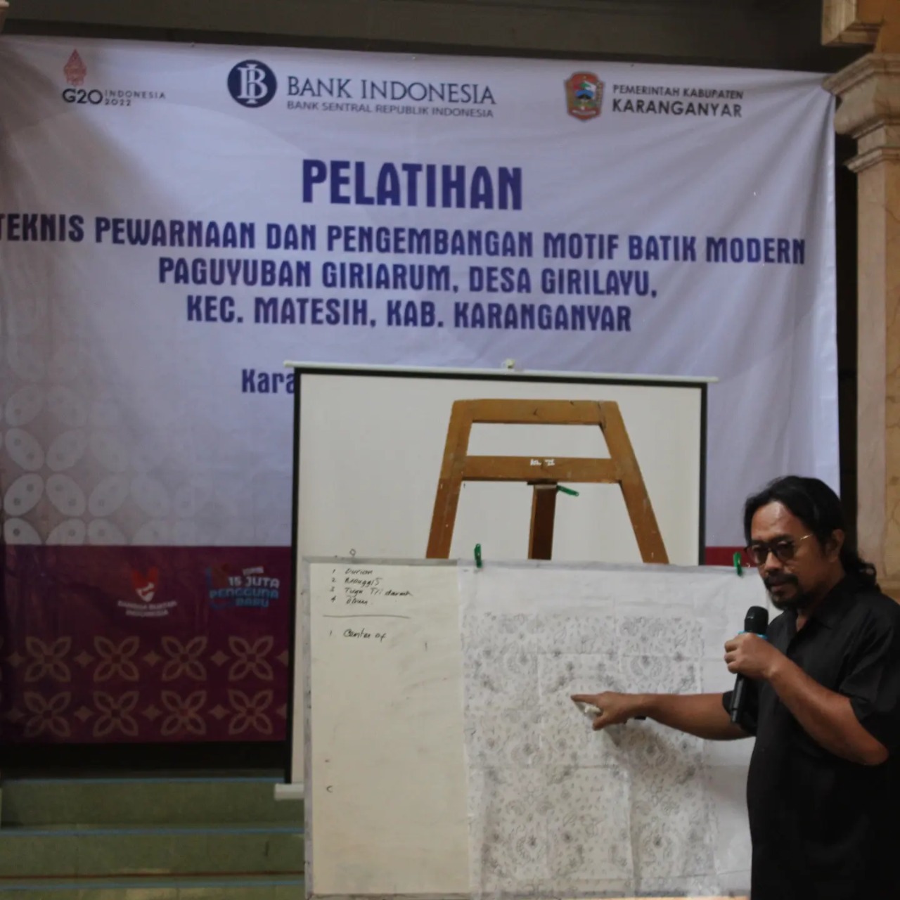 Bank Indonesia menggandeng 2 Dosen Prodi Desain Mode Batik-3