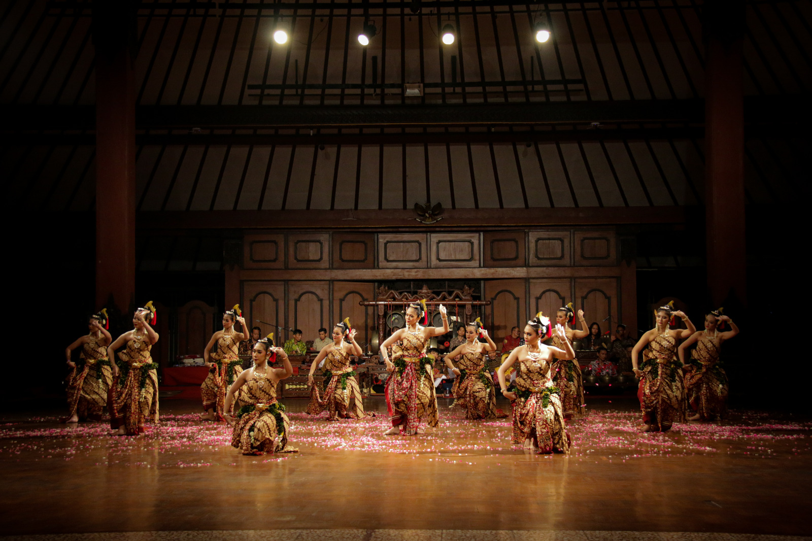 Pentas Triwulan Prodi Tari ISI Solo Catha Ambiya 2024-4