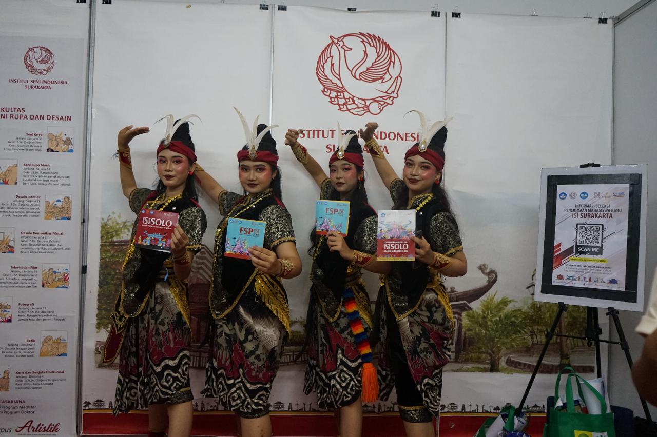 ISI Solo Hadir dalam Pameran Edukasi Magelang (PEM) 2025-12